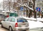 Очередь автомашин у Нарвского погранпункта.