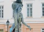 Скульптура "Целующиеся студенты" стала символом города.