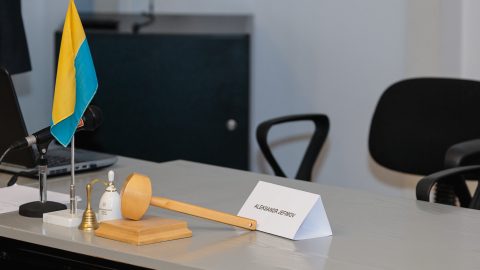 Председатель Нарвского горсобрания Александр Ефимов оставил пост, поскольку его судебный приговор вступил в силу. (Фото: Илья СМИРНОВ/АРХИВ)