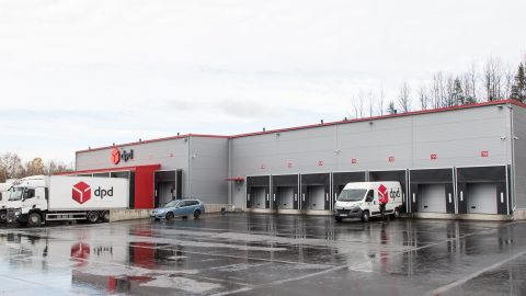 Новый йыхвиский терминал "DPD Eesti" размером в тысячу квадратных метров обошелся в миллион евро. (Фото: Матти КЯМЯРЯ)